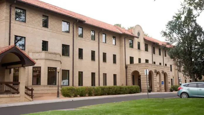 The facilities at Cedar Springs Hospital in Colorado Springs, CO 5